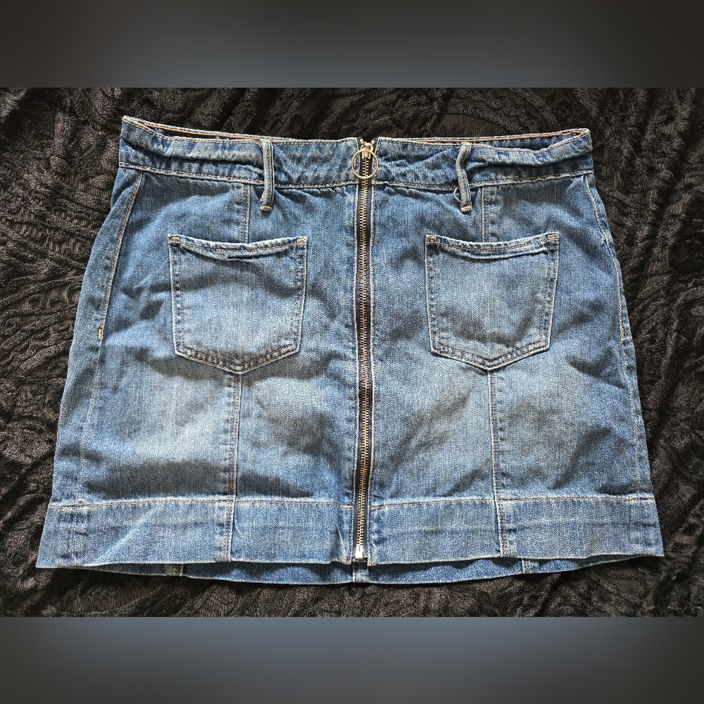 American Eagle 12 Blue Denim Zip Skirt
